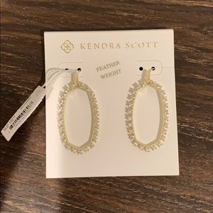 Brand new Kendra Scott Elle Open Gold Earrings